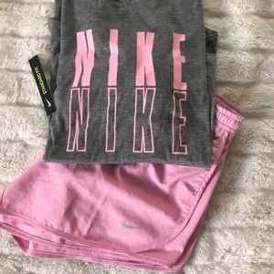 Girls Nike short & shirt set NEW